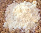 A picture of step 4 of Gond ke Ladoo.