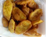 A picture of step 5 of Green banana bhajia.