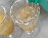 A picture of step 7 of Mosambi Mocktail.
