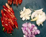 Foto langkah ke 7 dari resep Tumis terong ijo dengan ikan teri.