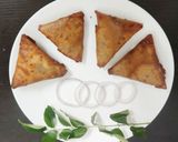 A picture of step 6 of Crispy fritters onion samosa.
