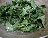 A picture of step 1 of Bathua (chill) puri.
