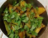 પરવળ બટાકા નું શાક (Parvar Bataka Shak Recipe In Gujarati) રેસીપી સ્ટેપ3ફોટો