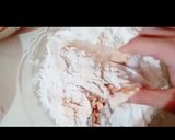 A picture of step 5 of KFC style zinger Burger.