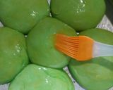 Foto langkah ke 8 dari resep Roti Sobek, Pandan Dan Keju #563.