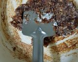 A picture of step 4 of Ice cream Roll.