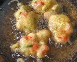 Gambar langkah 3 resipi Cucur Crab Stick.
