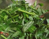 Foto langkah ke 3 dari resep Tumis kangkung balacan.