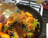 Foto del paso 5 de la receta: Filete de rape con verduras y cigala