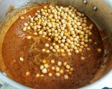 A picture of step 5 of White peas masala curry.