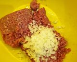 Foto langkah ke 1 dari resep Mozarella black pepper beef ball.