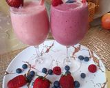 A picture of step 4 of Chilled Berries smoothie.