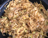Foto del paso 7 de la receta: Revuelto de calabacín y patatas paja. Muy rico