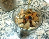 Foto del paso 7 de la receta: Postre de cacao, frutos rojos y almendras (vegano)