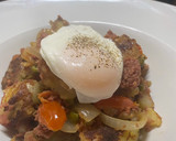 A picture of step 3 of Spicy Corned Beef Hash with Poached Egg.