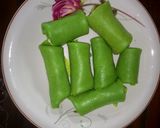 Foto langkah ke 3 dari resep Dadar gulung isi kelapa.