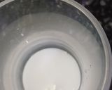 Hình bước làm 1 của món Nước sắn dây và siro dâu tằm