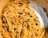 Foto langkah ke 2 dari resep Chewy New York Cookies.