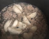 รูปขั้นตอนการทำที่ 2 ของ ยำมั่วหมู 🥗🌶🌶