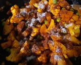 A picture of step 5 of Cauliflower Peas Potato Sabzi.