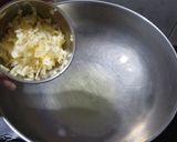 A picture of step 4 of Chinese Bhel.