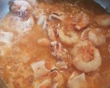 Foto del paso 3 de la receta: Estofado de calamar y gambas