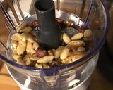 Une image de l'étape 7 de Gâteau à la châtaigne, pruneaux, raisins secs et fruits secs.