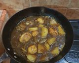 Foto langkah ke 3 dari resep Semur Daging, Kentang & Telur (spesial bumbu Ngoh Hiong).