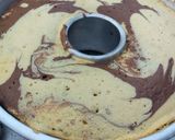 Foto langkah ke 7 dari resep Classic Marble Butter Cake.