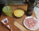 Foto del paso 1 de la receta: Brochetas pollo, piña y queso Brie. 🐔🍍🧀