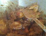 A picture of step 3 of Punjabi chicken curry.