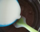 A picture of step 4 of Chocolate pudding 😋😋😋.