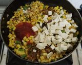 A picture of step 3 of Soya fry.