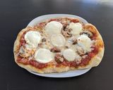 A picture of step 17 of Sourdough pizza.