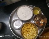ડ્રાયફ્રૂટ કચોરી (Dryfruit kachori recipe in Gujarati) રેસીપી સ્ટેપ1ફોટો