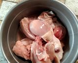 Foto langkah ke 1 dari resep Ayam Woku Simpel Khas Manado.