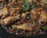 Foto langkah ke 5 dari resep Ayam kecap manis pedas.