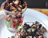 Foto langkah ke 5 dari resep Popcorn Rasa Coklat.