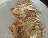 Foto del paso 1 de la receta: Pechuga de pollo asada rebozada en crema de leche