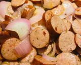 A picture of step 2 of Red Onion with Chicken Smoked Sausage.