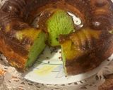 A picture of step 4 of Pandan Honeycomb Cake (Bánh bò lá dứa).