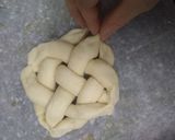 Foto del paso 4 de la receta: Flores de pan trenzadas