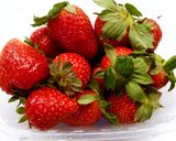 Foto del paso 1 de la receta: Leche de fresa 🍓