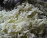 A picture of step 4 of Sprouts salad.