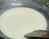 A picture of step 3 of Italian white sauce pasta.