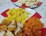 Gambar langkah 1 resipi Sup Vegetarian Simple.