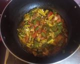 আলু পেঁয়াজকলি দিয়ে মৌরলা মাছের চচ্চড়ি(aloo peyajkali diye mourala chochori recipe in Bengali) রেসিপির ধাপ 4 ছবি