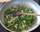 Une image de l'étape 1 de Risotto aux poivrons.