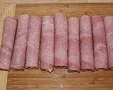 Sajtkrémes sonkatekercs recept fázis 6 fotója