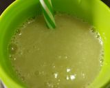 Foto del paso 5 de la receta: Jugo🧋de melón🧃y guanábana en leche🥛🍯🧃🧋